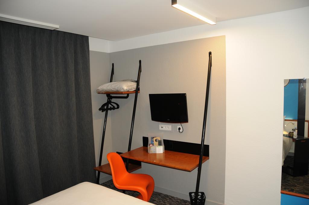 Ibis Styles Chambery Centre Gare Hotel Cameră foto