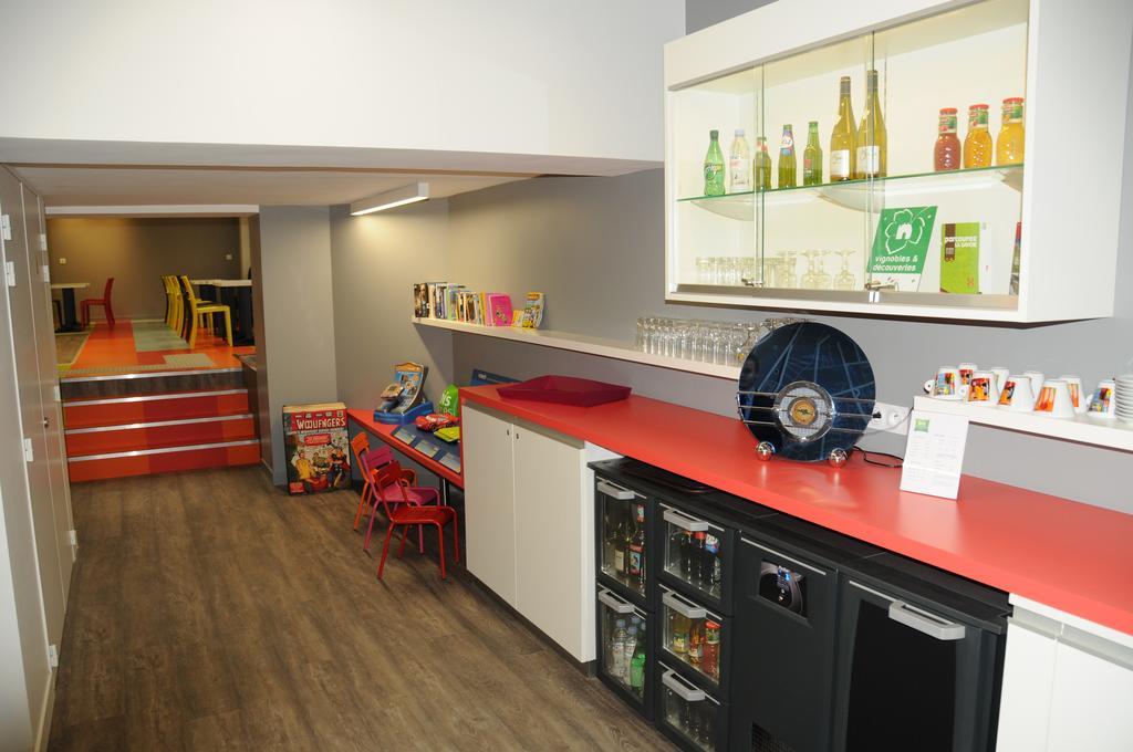 Ibis Styles Chambery Centre Gare Hotel Exterior foto