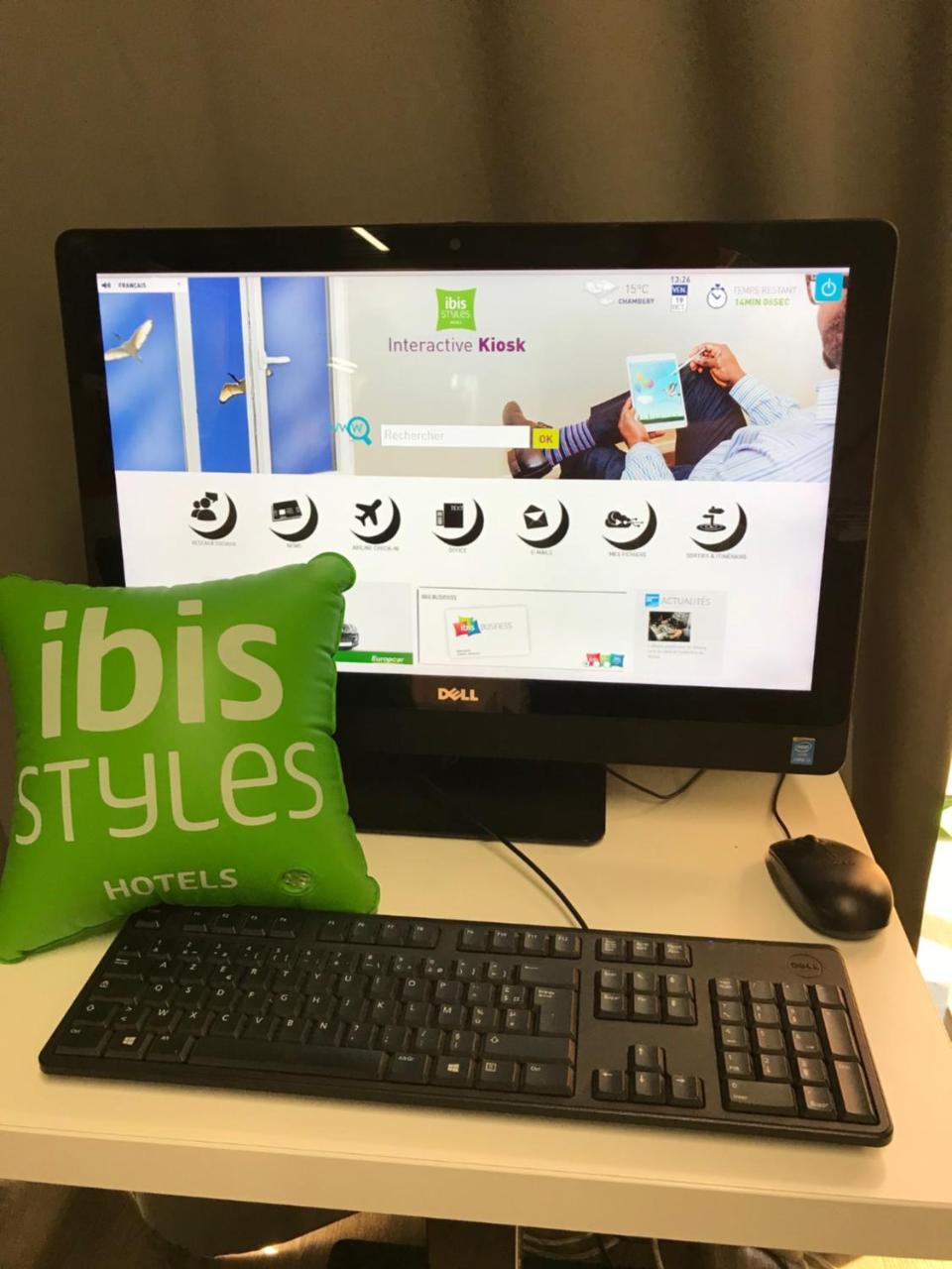 Ibis Styles Chambery Centre Gare Hotel Exterior foto