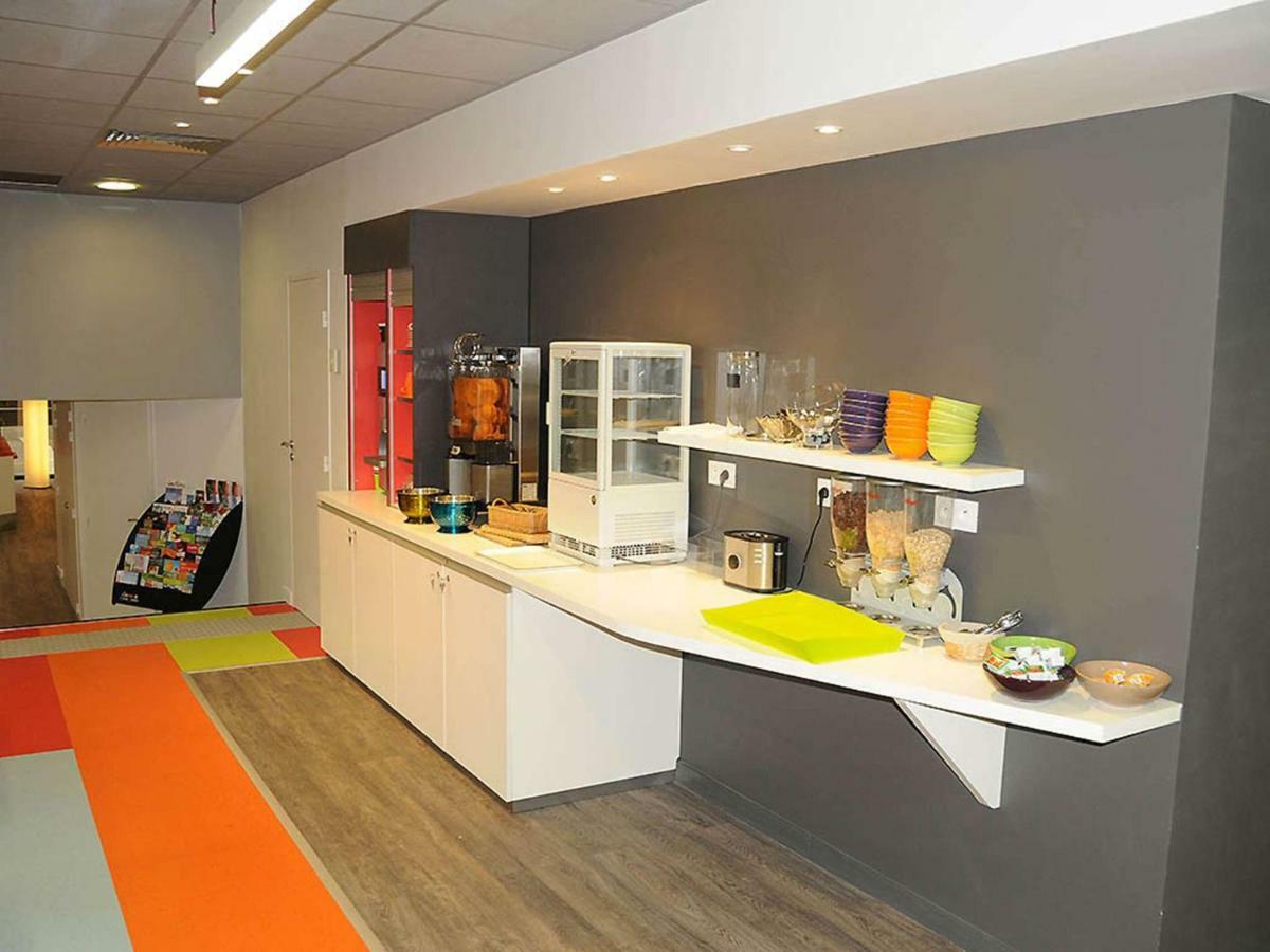 Ibis Styles Chambery Centre Gare Hotel Exterior foto